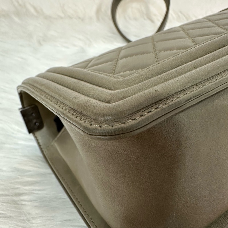 特價出清🌸Chanel A67086 墨綠色銀釦boy25-8