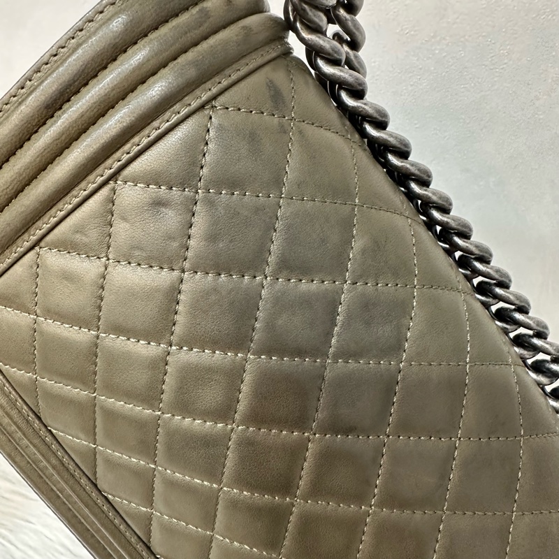 特價出清🌸Chanel A67086 墨綠色銀釦boy25-13