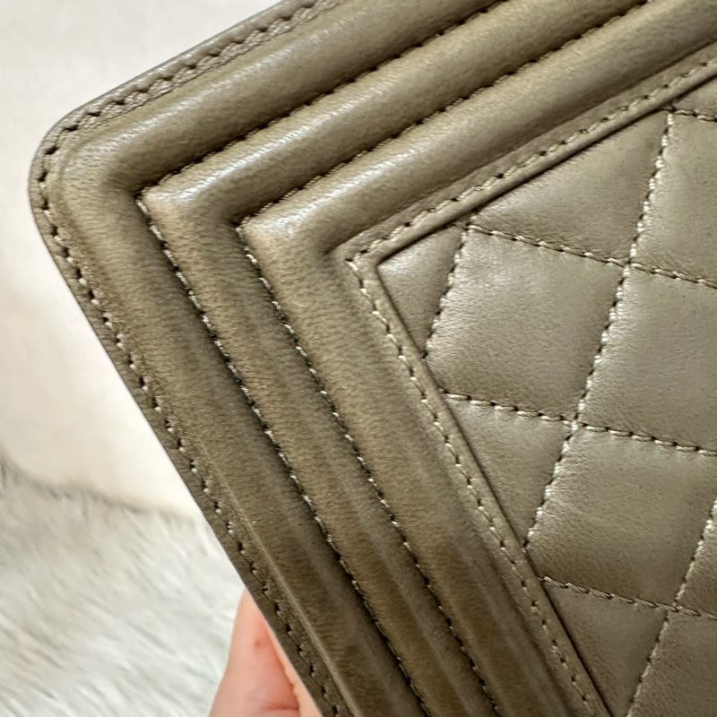 特價出清🌸Chanel A67086 墨綠色銀釦boy25-16