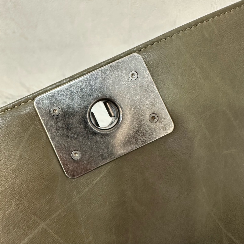 特價出清🌸Chanel A67086 墨綠色銀釦boy25-39