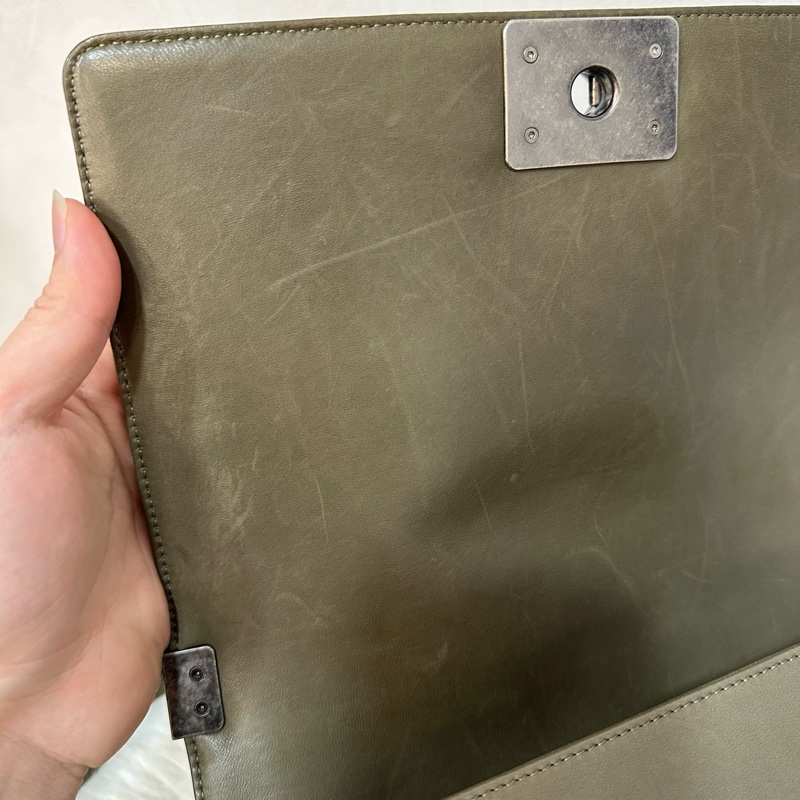 特價出清🌸Chanel A67086 墨綠色銀釦boy25-43