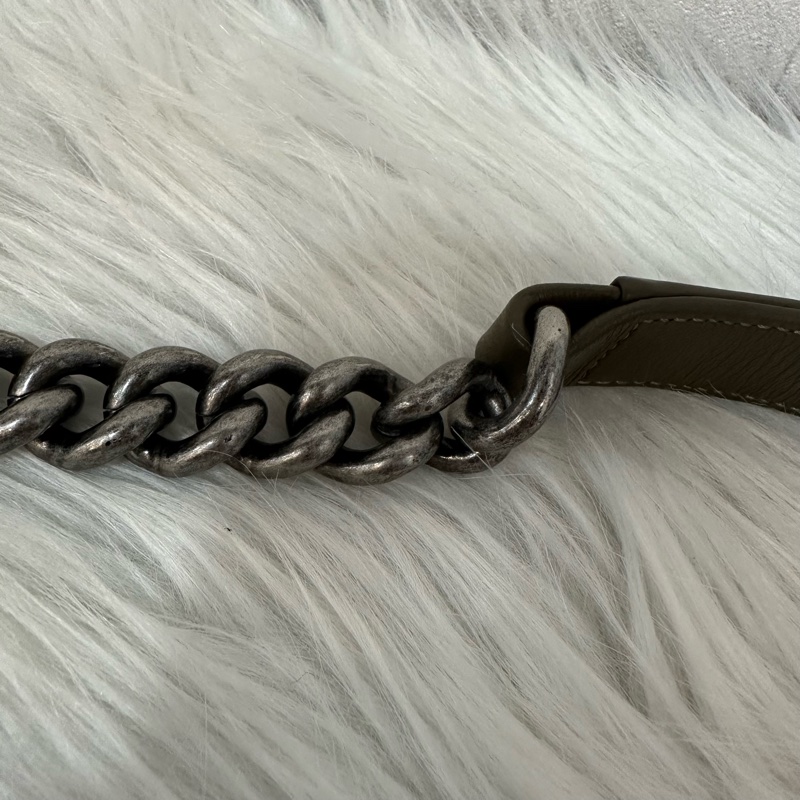 特價出清🌸Chanel A67086 墨綠色銀釦boy25-76