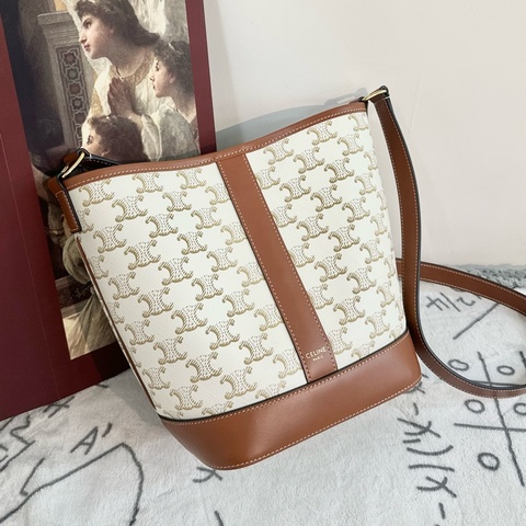 【全🆕】Celine Triomphe bucket bag老花small水桶包 小號 small白色 單肩包 斜挎包