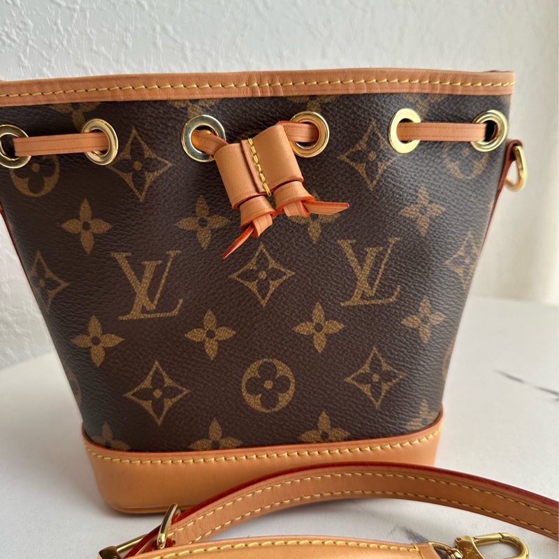 Lv nano 水桶包💞-1