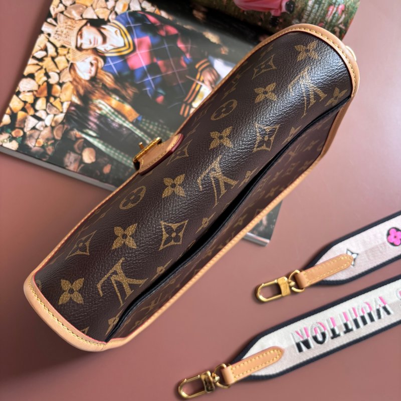 ::LOUIS VUITTON:: LV M45985 Diane花紋手提肩背兩用粉背帶法棍斜背包-1
