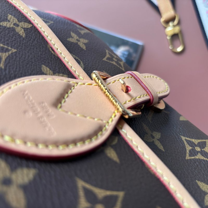 ::LOUIS VUITTON:: LV M45985 Diane花紋手提肩背兩用粉背帶法棍斜背包-8