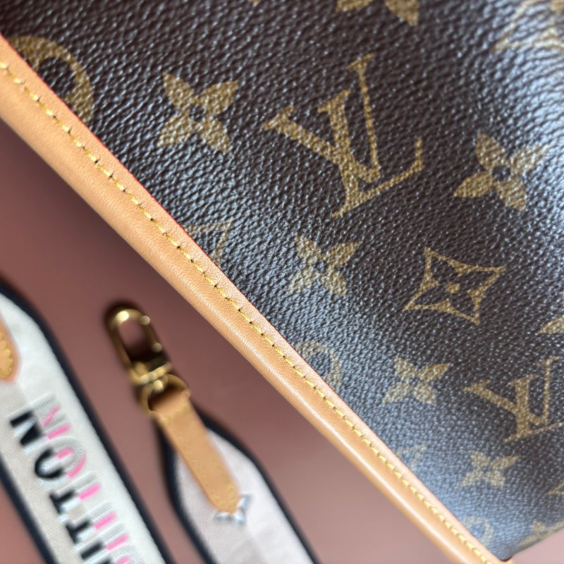 ::LOUIS VUITTON:: LV M45985 Diane花紋手提肩背兩用粉背帶法棍斜背包-19