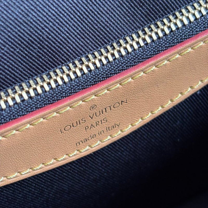 ::LOUIS VUITTON:: LV M45985 Diane花紋手提肩背兩用粉背帶法棍斜背包-20