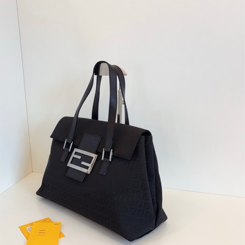 Fendi芬迪 黑銀老花帆布法棍大胖丁 公文托特包-3