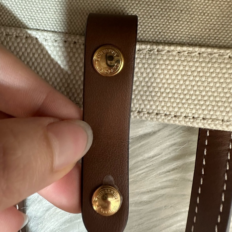 burberry 80441431 白帆布咖邊兩用包 斜背包-35