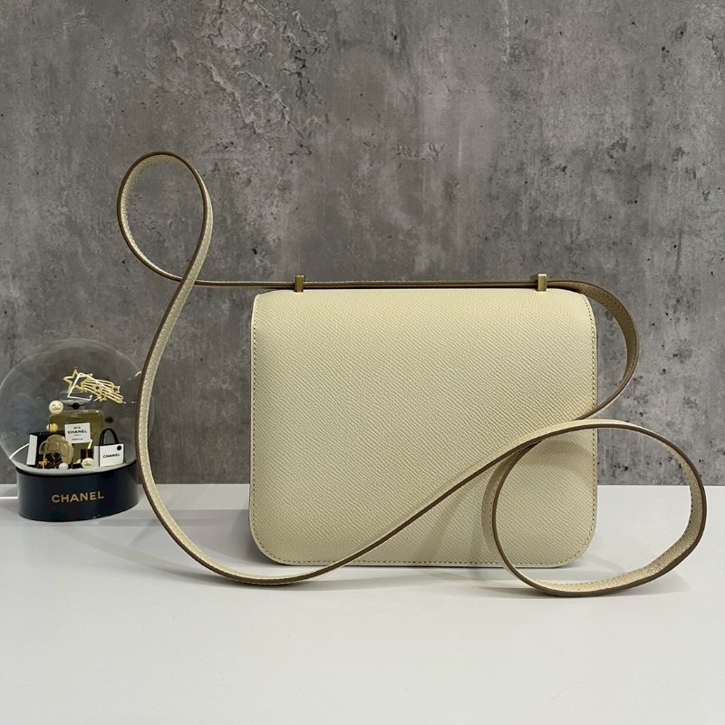 Hermes 康康19 奶昔白-1