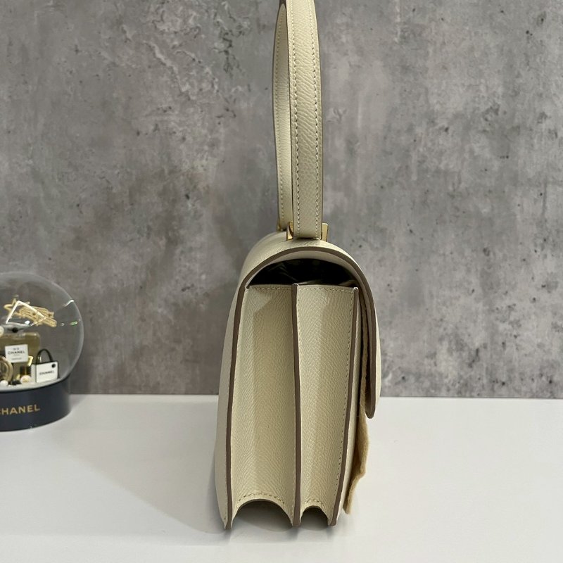 Hermes 康康19 奶昔白-2