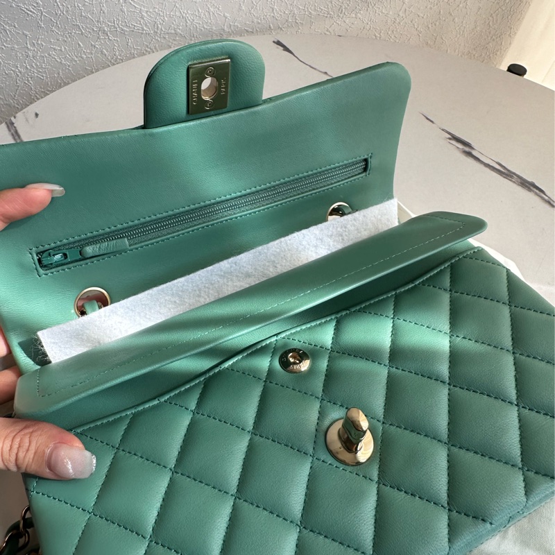 chanel coco25湖水綠 美美-12