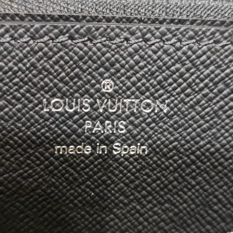 Louis Vuitton Zippy XL Wallet-6