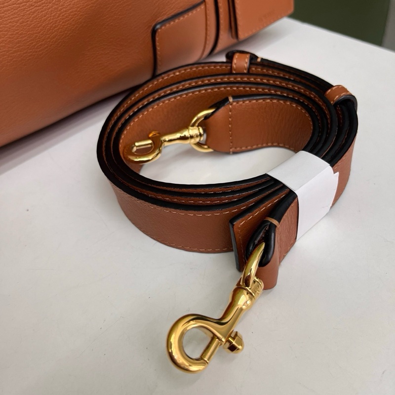 Loewe焦糖色amazona保齡球包-2