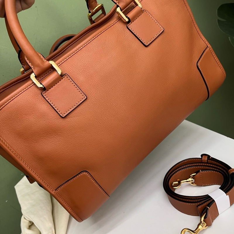 Loewe焦糖色amazona保齡球包-5