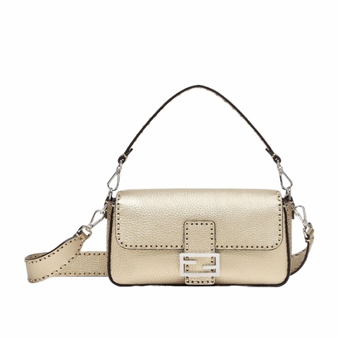 Fendi 女士 中號標誌性 Baguette 手袋均碼碼中號、27cm*6cm*15cm