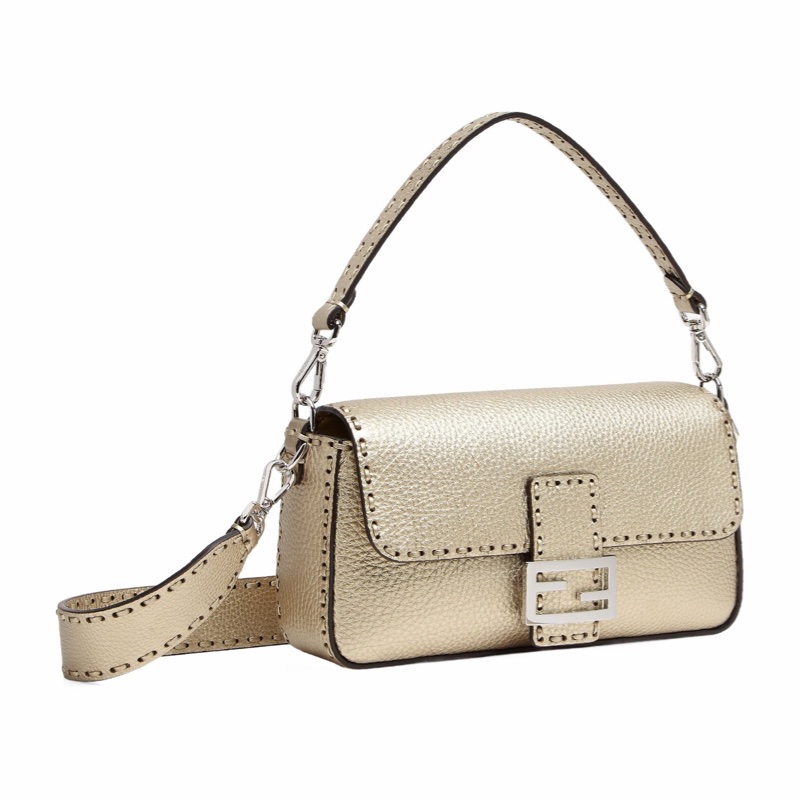 Fendi 女士 中號標誌性 Baguette 手袋均碼碼中號、27cm*6cm*15cm-1