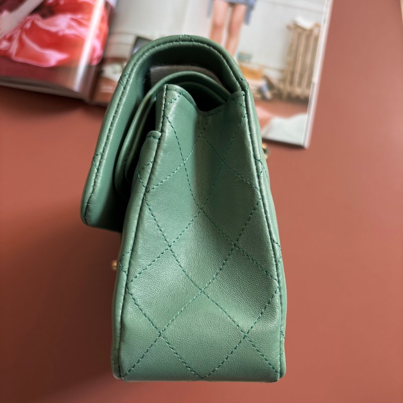 COCO 23 ::CHANEL:: 莫蘭迪綠 經典淡金雙C CF23 菱格紋口蓋包 鍊包 肩背包 斜背包-6