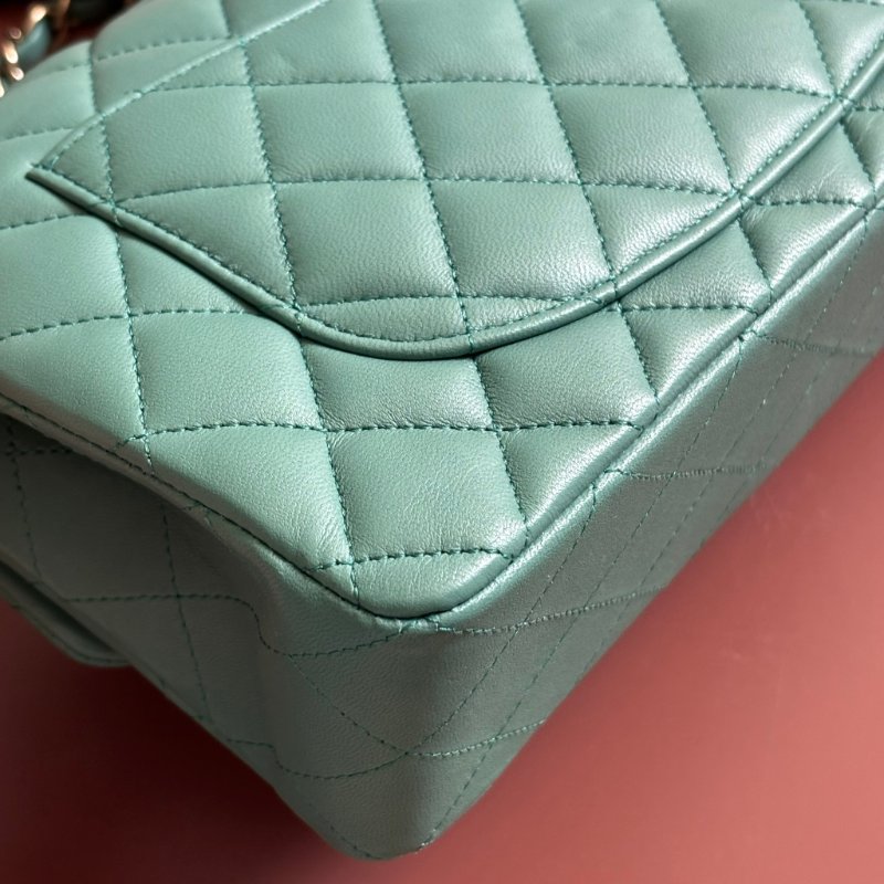 COCO 23 ::CHANEL:: 莫蘭迪綠 經典淡金雙C CF23 菱格紋口蓋包 鍊包 肩背包 斜背包-9