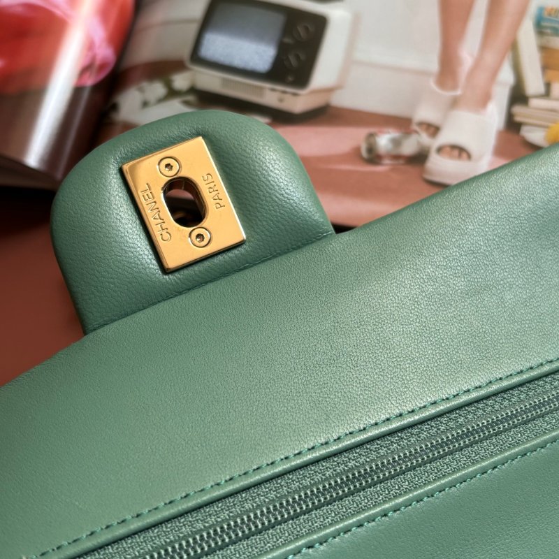 COCO 23 ::CHANEL:: 莫蘭迪綠 經典淡金雙C CF23 菱格紋口蓋包 鍊包 肩背包 斜背包-11