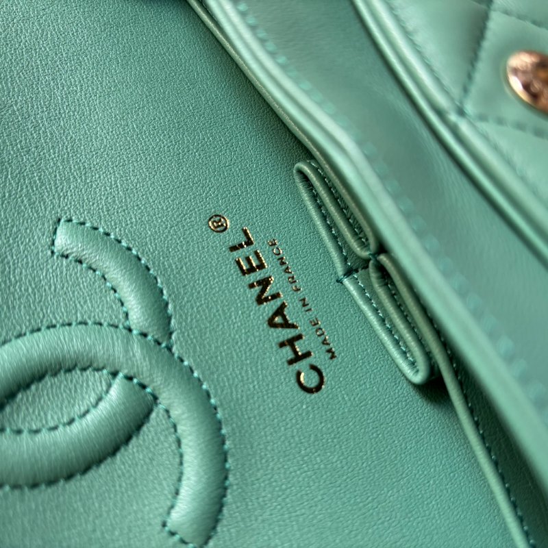 COCO 23 ::CHANEL:: 莫蘭迪綠 經典淡金雙C CF23 菱格紋口蓋包 鍊包 肩背包 斜背包-20