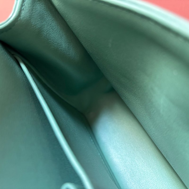 COCO 23 ::CHANEL:: 莫蘭迪綠 經典淡金雙C CF23 菱格紋口蓋包 鍊包 肩背包 斜背包-24