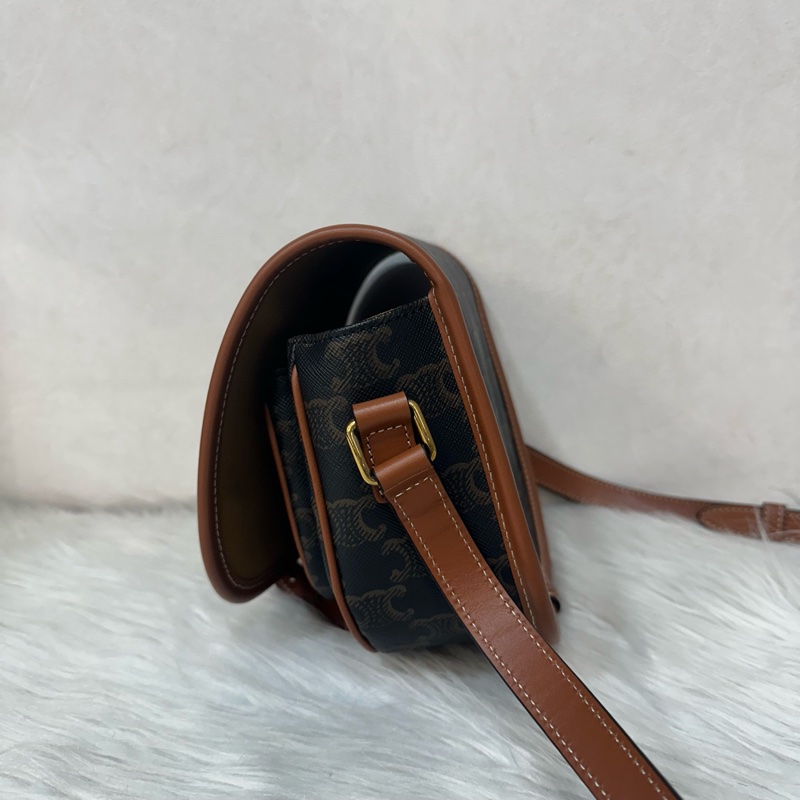 Celine 191502 FOLCO TRIOMPHE 凱旋門馬鞍斜背包-1