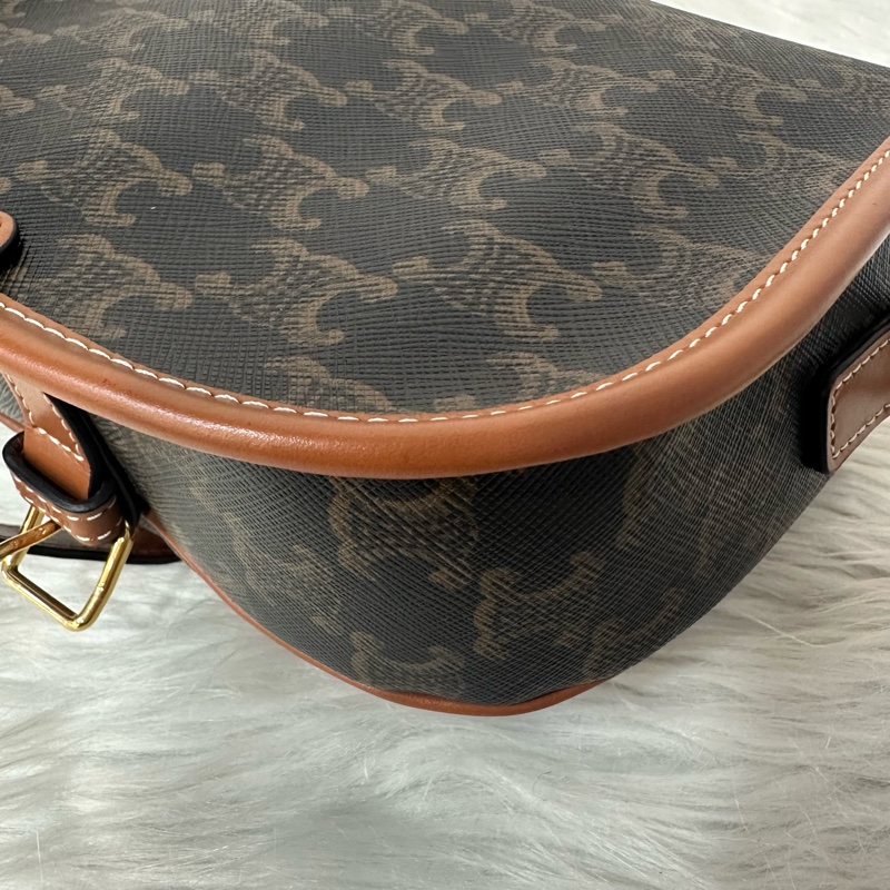 Celine 191502 FOLCO TRIOMPHE 凱旋門馬鞍斜背包-7