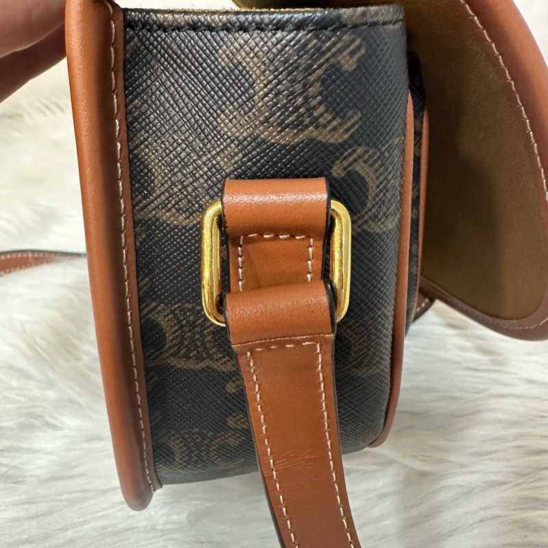 Celine 191502 FOLCO TRIOMPHE 凱旋門馬鞍斜背包-13