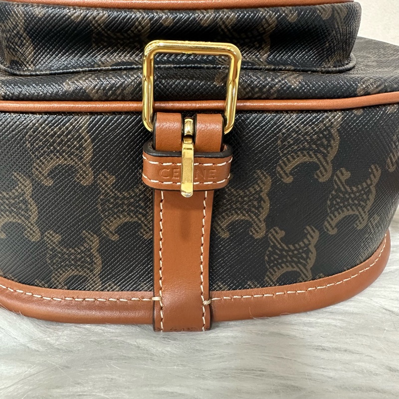 Celine 191502 FOLCO TRIOMPHE 凱旋門馬鞍斜背包-21