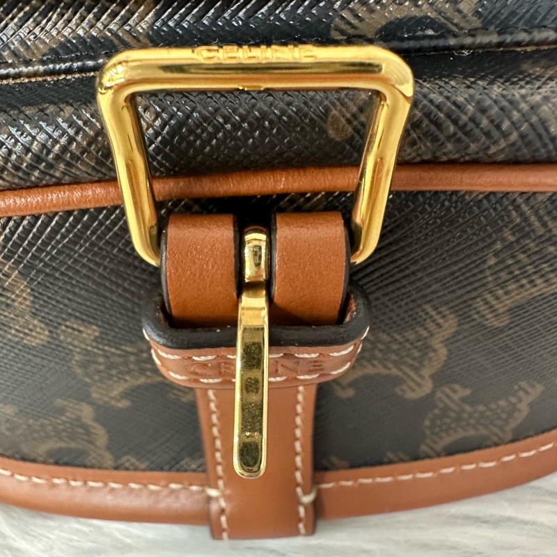 Celine 191502 FOLCO TRIOMPHE 凱旋門馬鞍斜背包-22