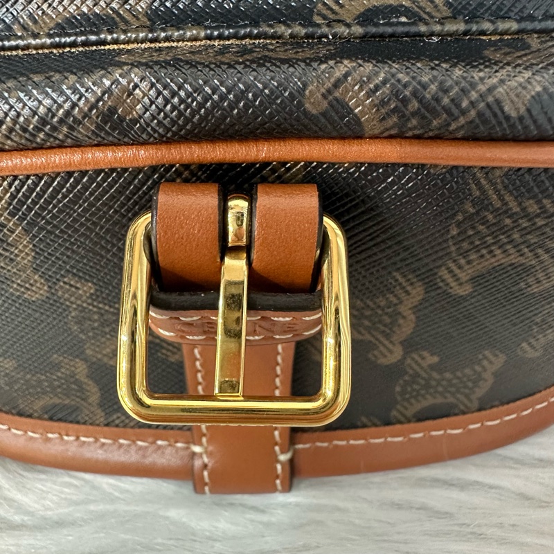 Celine 191502 FOLCO TRIOMPHE 凱旋門馬鞍斜背包-24