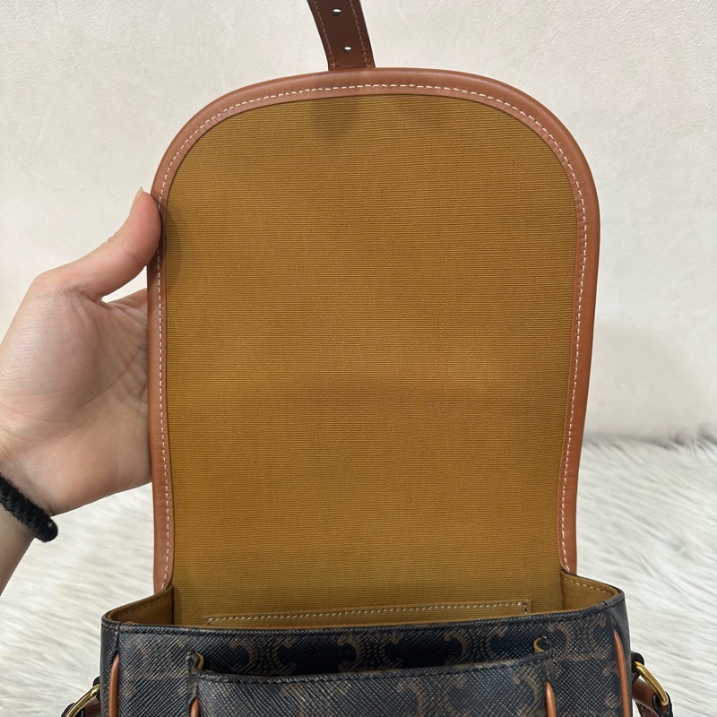 Celine 191502 FOLCO TRIOMPHE 凱旋門馬鞍斜背包-29