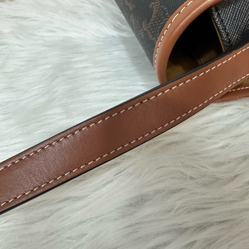 Celine 191502 FOLCO TRIOMPHE 凱旋門馬鞍斜背包-39