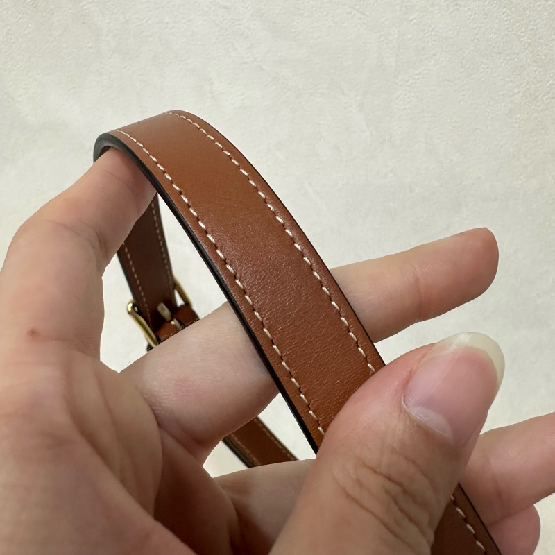 Celine 191502 FOLCO TRIOMPHE 凱旋門馬鞍斜背包-43
