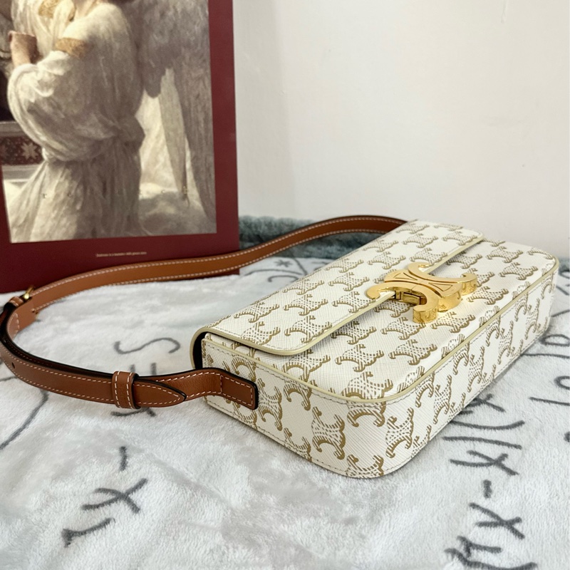 【全🆕】CELINE SHOULDER BAG CLAUDE Triomphe canvas calfskin White Logo 凱旋門印花牛皮革 斜挎包 單肩包-1