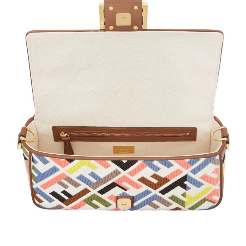 Fendi 女士 中號 Baguette單肩包均碼碼中號、27cm*6cm*15cm-2