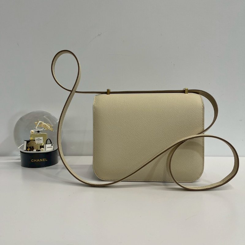 Hermes 康康19 奶昔白-1