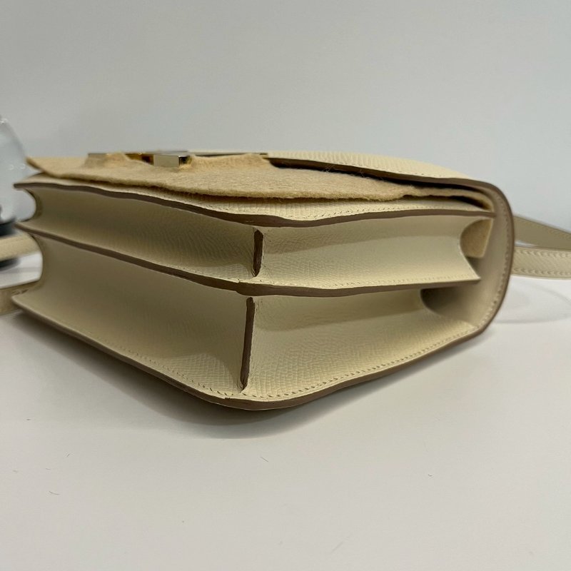 Hermes 康康19 奶昔白-4