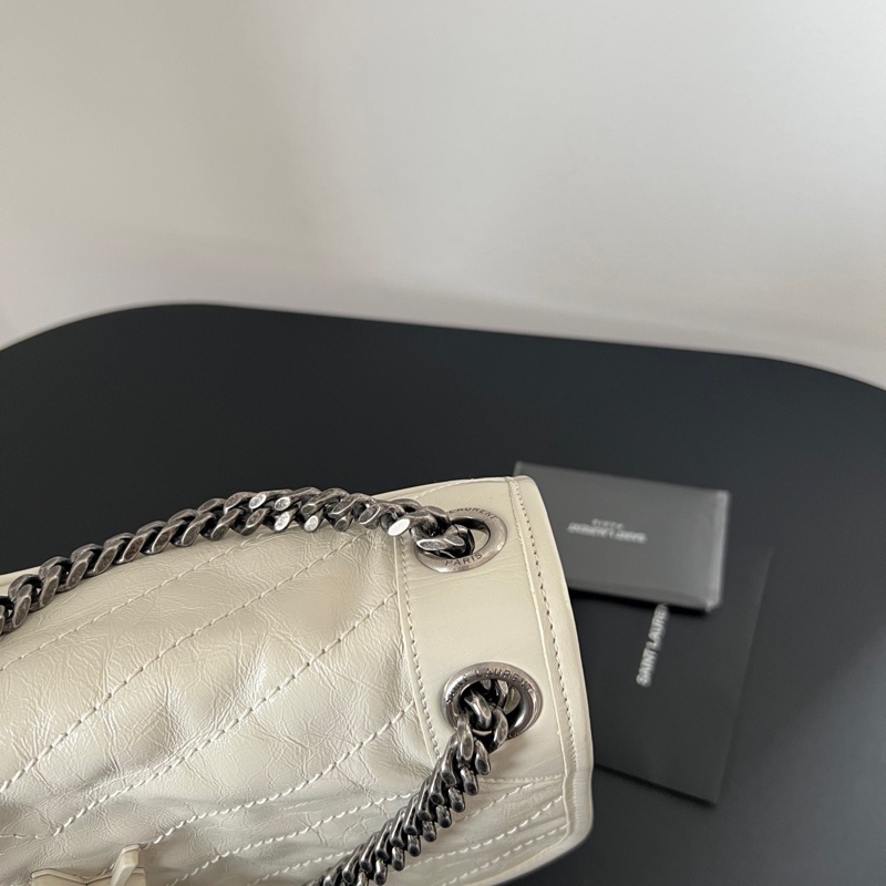 ✨聖羅蘭 Niki白色中號 新款D扣 99新🤍-6