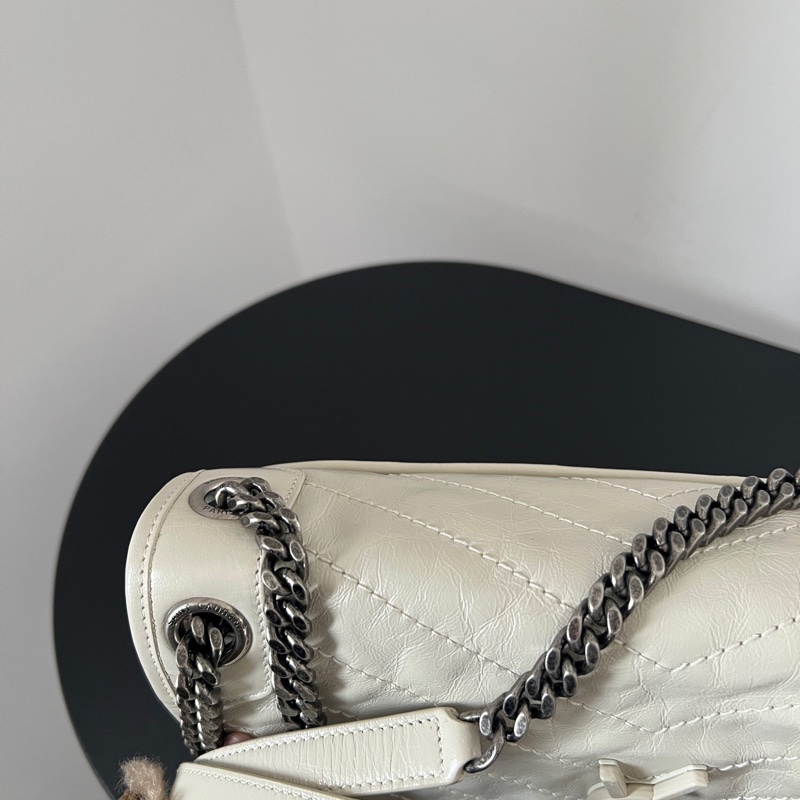 ✨聖羅蘭 Niki白色中號 新款D扣 99新🤍-7