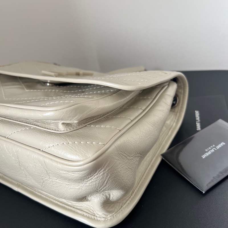 ✨聖羅蘭 Niki白色中號 新款D扣 99新🤍-13