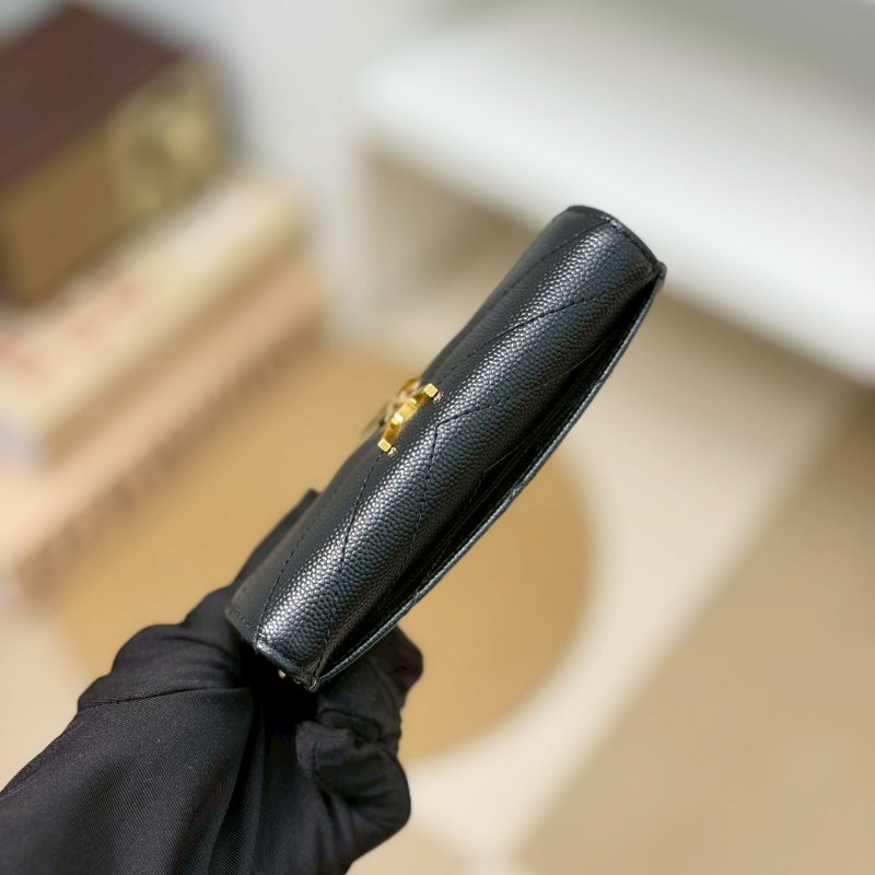 🏷YSL 聖羅蘭．魚子醬卡夾零錢包/客人寄賣-13