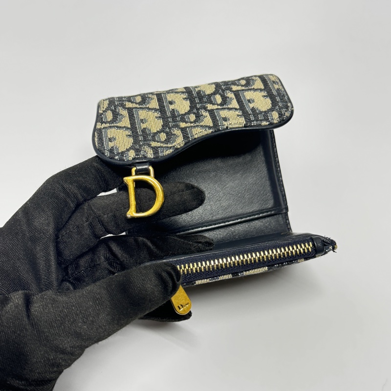 【超！級！新】 Dior Saddle 馬鞍老花短夾 全配🎁 （專櫃24000）-7