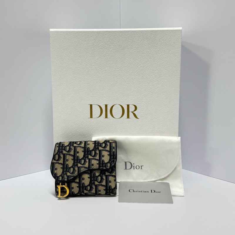 【超！級！新】 Dior Saddle 馬鞍老花短夾 全配🎁 （專櫃24000）-12
