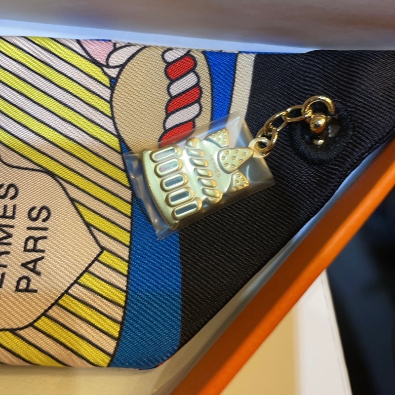 Hermes twilly 絲巾 20週年紀念款-8