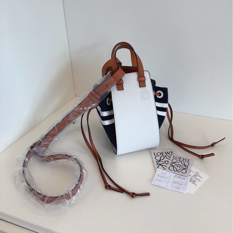 【99新🆕】Loewe Hammock mini 限量款 海軍風迷你吊床包 手提包 單肩包 斜挎包-0