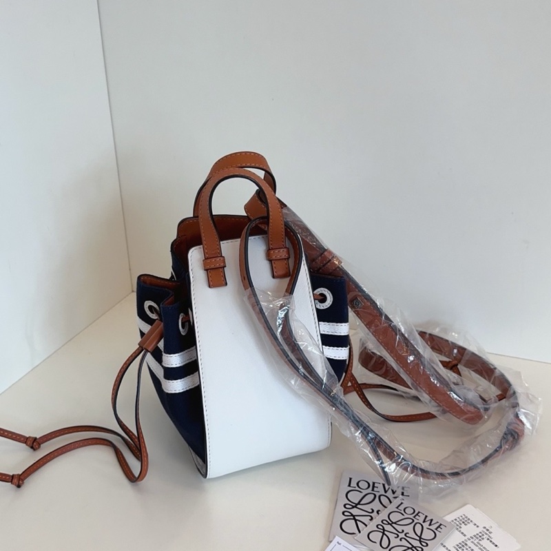 【99新🆕】Loewe Hammock mini 限量款 海軍風迷你吊床包 手提包 單肩包 斜挎包-1
