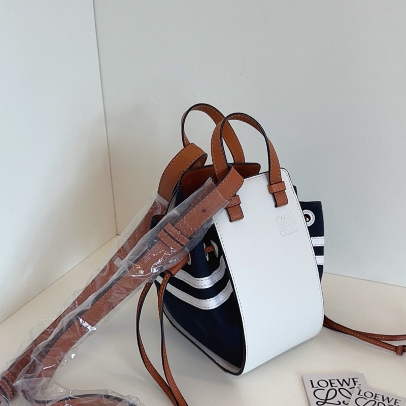 【99新🆕】Loewe Hammock mini 限量款 海軍風迷你吊床包 手提包 單肩包 斜挎包-2